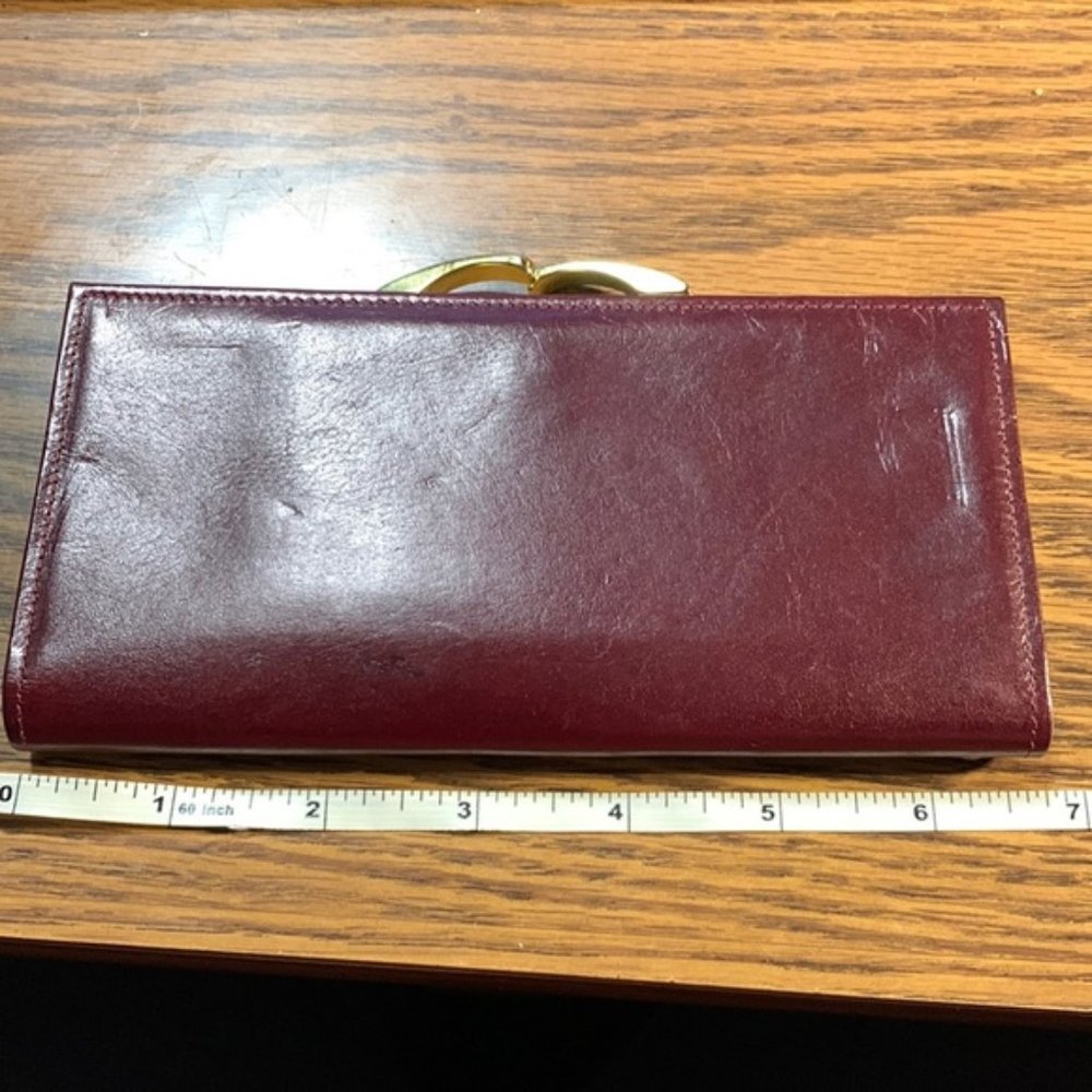Vintage Burgundy Leather Tilly's Kiss Lock Wallet